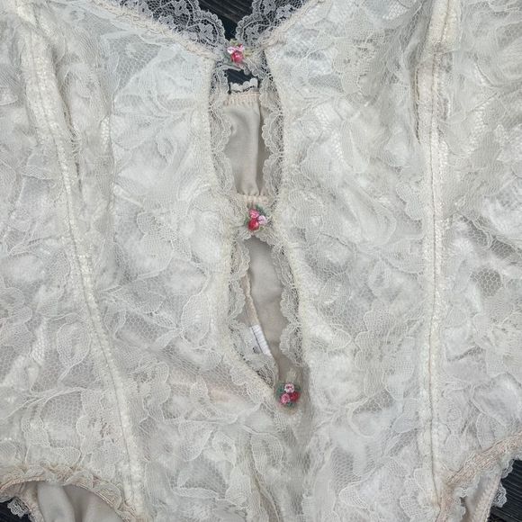 VINTAGE LACY STRAPLESS BODYSUIT SIZE MEDIUM - Picture 6 of 9